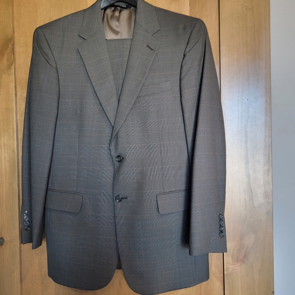 Men's suit